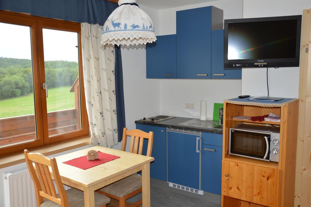 Biobauernhof Wolf-Hof Appartement Pressbaum Kamer foto