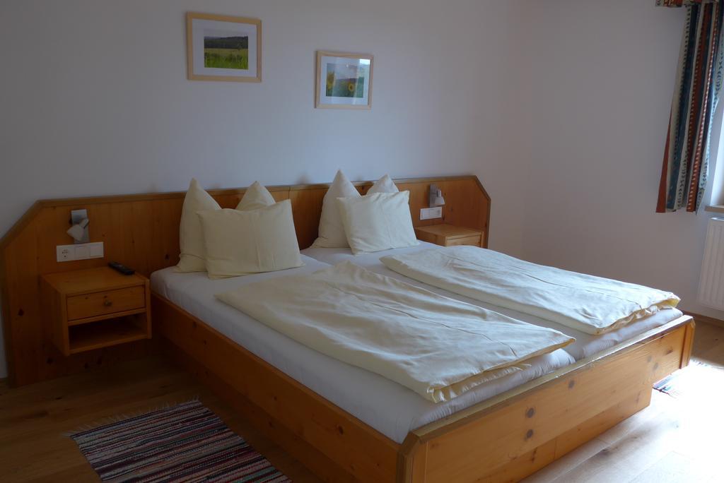 Biobauernhof Wolf-Hof Appartement Pressbaum Kamer foto